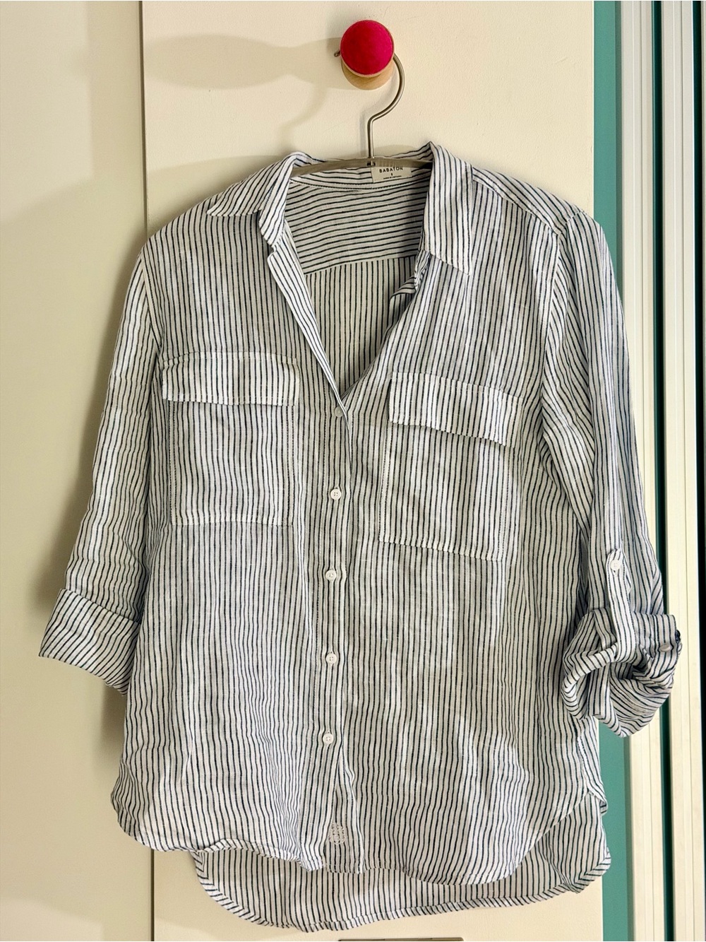 BABATON BY ARITZIA LINEN STRIPED BUTTON DOWN TOP - SIZE S - BLUE/WHITE